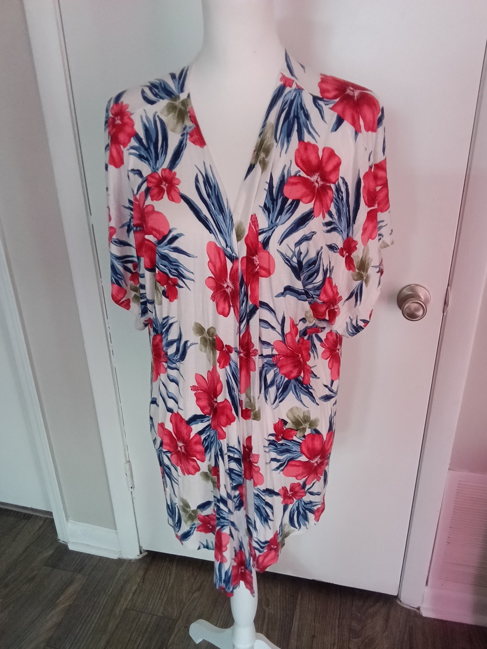 Floral White & Red Women's Camisole Cover-Up